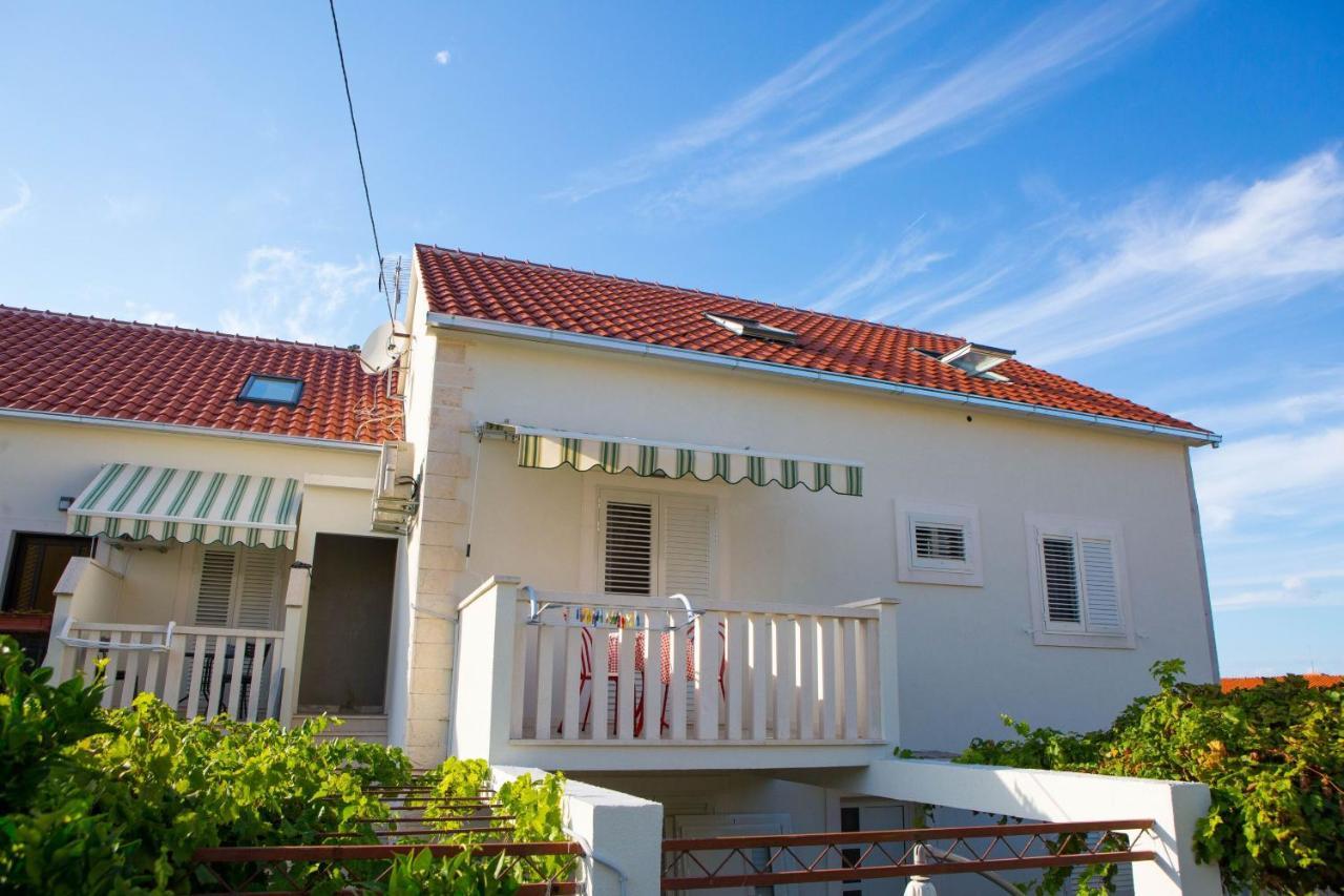 Apartments With A Parking Space Sutivan, Brac - 752 Exterior foto