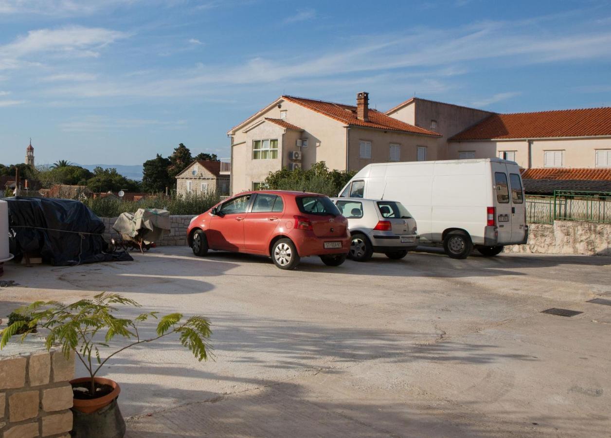 Apartments With A Parking Space Sutivan, Brac - 752 Exterior foto
