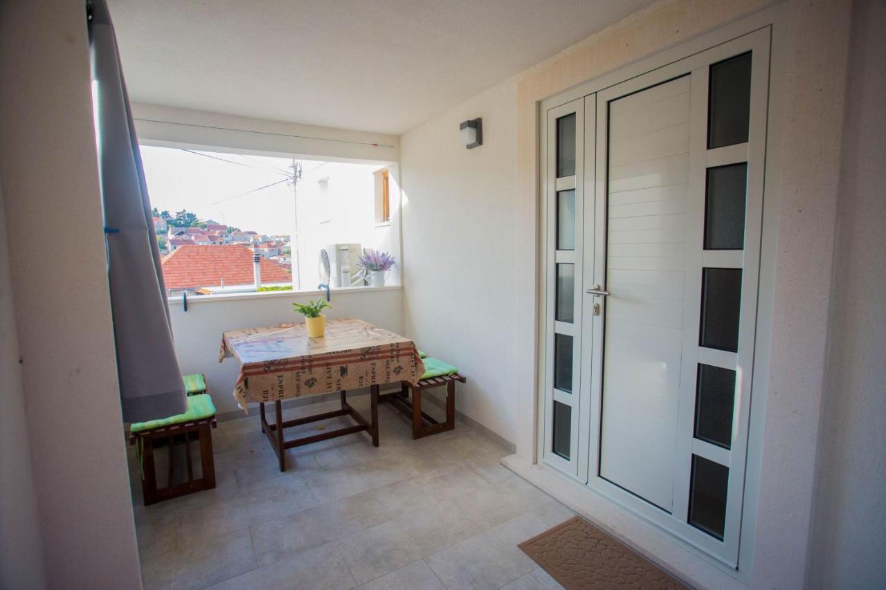 Apartments With A Parking Space Sutivan, Brac - 752 Exterior foto