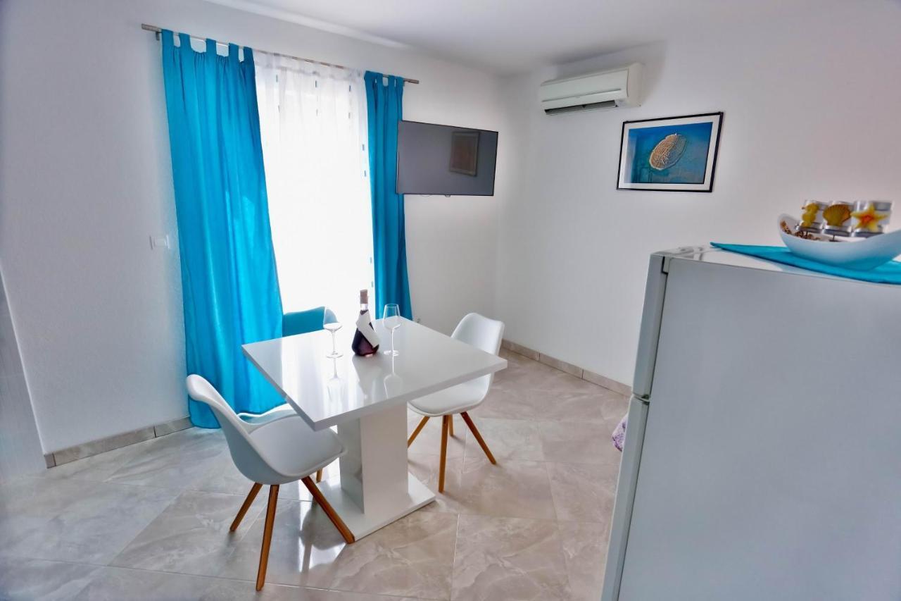 Apartments With A Parking Space Sutivan, Brac - 752 Exterior foto