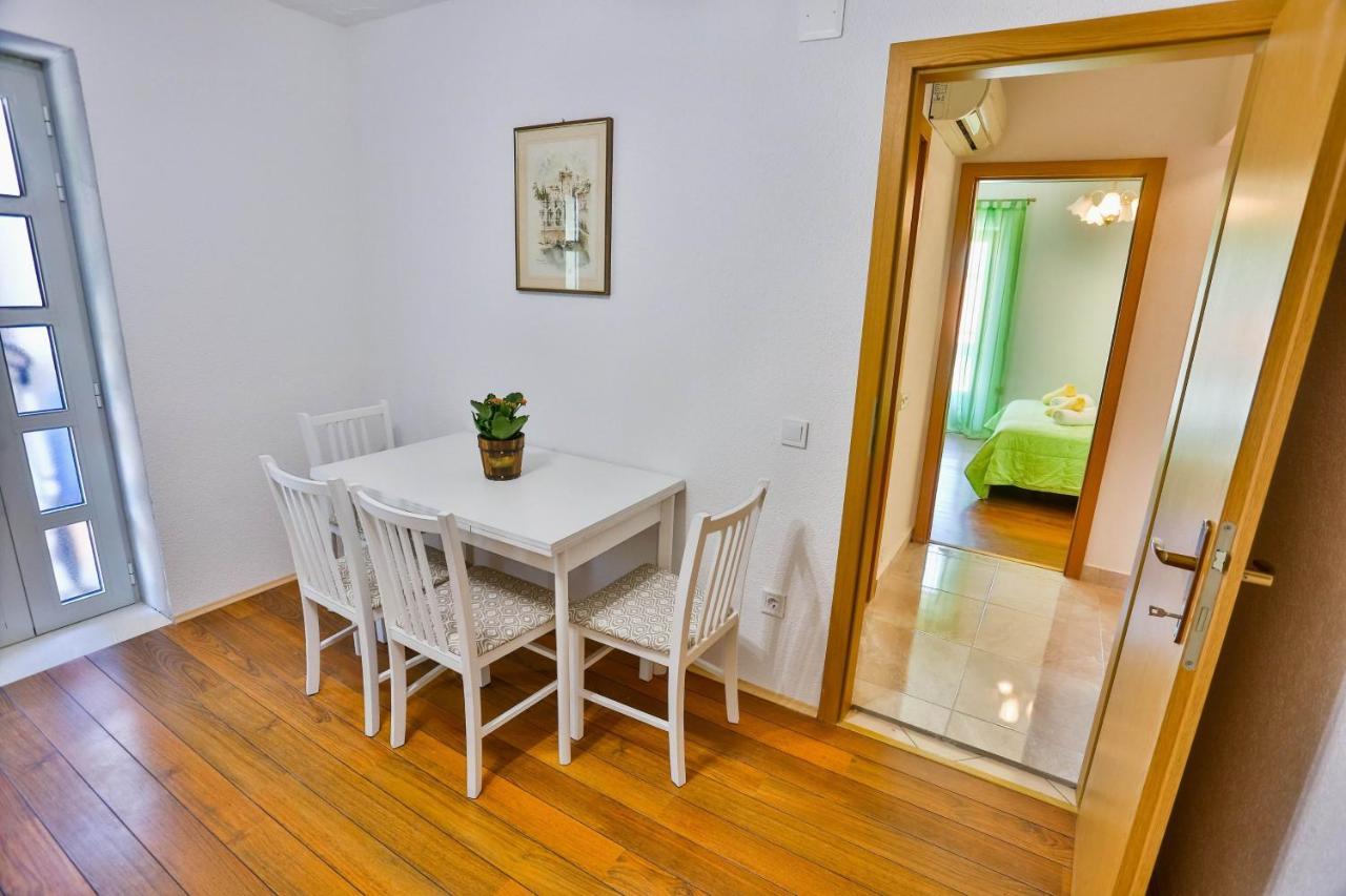 Apartments With A Parking Space Sutivan, Brac - 752 Exterior foto